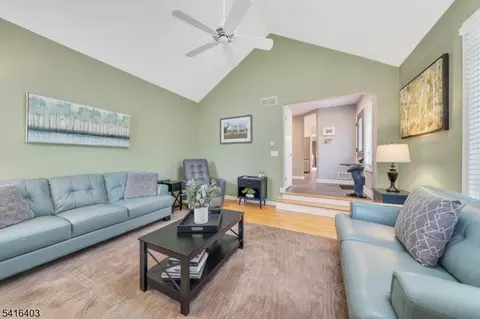 7 Meadow View Lane Ondo, Berkeley Heights, NJ 07922 photo 6