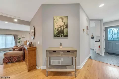 7 Meadow View Lane Ondo, Berkeley Heights, NJ 07922 photo 12