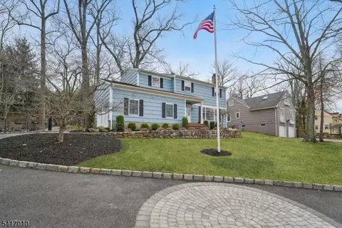 209 E Cedar St, Livingston, NJ 07039