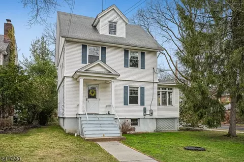 1 Baltusrol Pl, Summit, NJ 07901