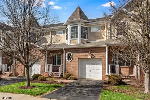 66 Mara Blvd, Sparta, NJ 07871