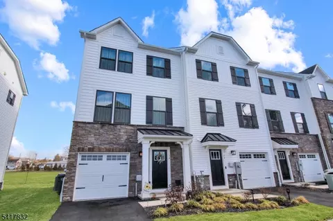 14 Saw Mill Cir, Hackettstown, NJ 07840
