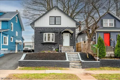 418 E 5th Ave, Roselle, NJ 07203