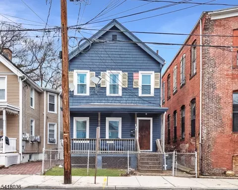 579 Nassau St, City Of Orange, NJ 07050
