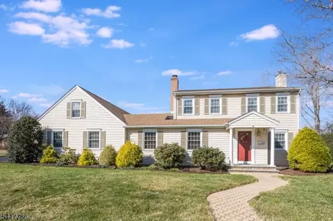 10 Torlish Gate, Raritan, NJ 08869