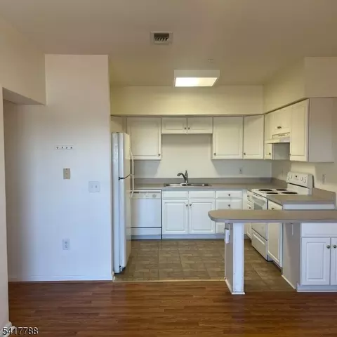 100 John T O Leary Blvd #327, South Amboy, NJ 08879