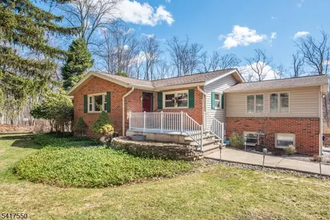42 Everdale Rd, Randolph, NJ 07869