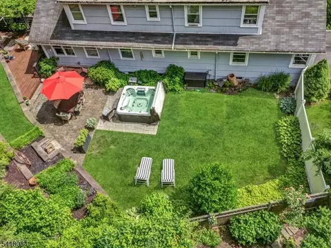 Exterior - 272 Glen Ave, Millburn, NJ 07041 photo 3 of 8