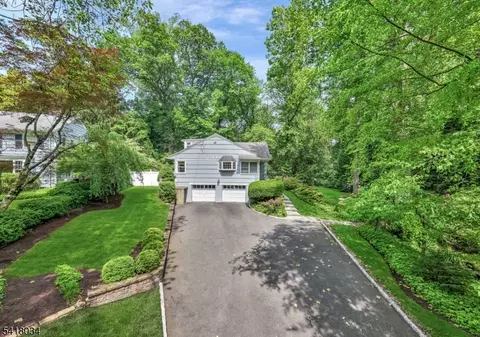 Exterior - 272 Glen Ave, Millburn, NJ 07041 photo 8 of 8
