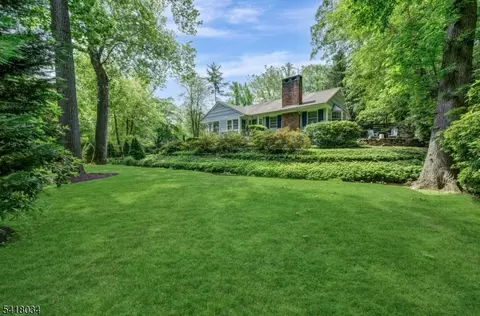 272 Glen Ave, Millburn, NJ 07041