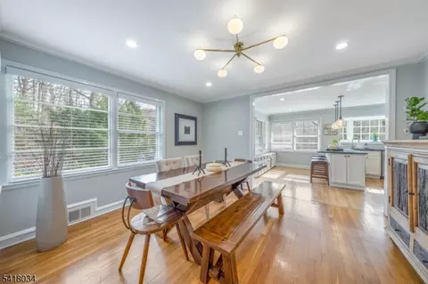 Dining - 272 Glen Ave, Millburn, NJ 07041 photo 1 of 1