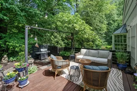 Exterior - 272 Glen Ave, Millburn, NJ 07041 photo 6 of 8