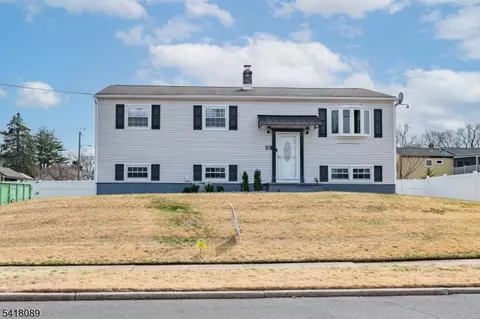 9 Montrose Rd, Franklin Twp, NJ 08873