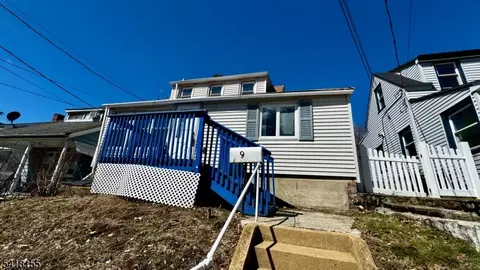 9 Lakeview Ave, Budd Lake, NJ 07828