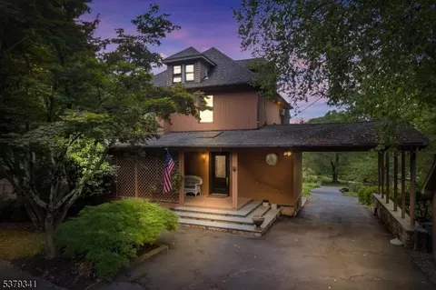 833 Berkshire Valley Rd, Wharton, NJ 07885