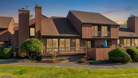 29 Bloomingdale Dr #2B, Hillsborough, NJ 08844