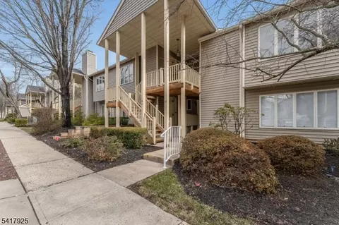 16 Westchester Ter, Annandale, NJ 08801
