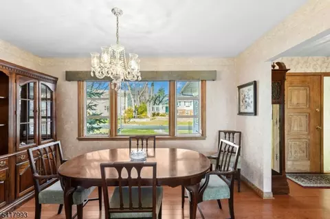 Dining - 10 Tree Top Dr, Springfield, NJ 07081 photo 2 of 3