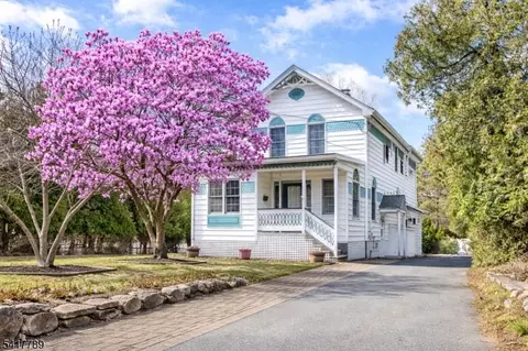 53 Circle Dr, Mount Tabor, NJ 07878