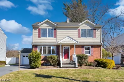 12 Wilson Ter, Waldwick, NJ 07463