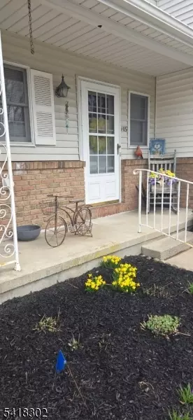 103 Brook Dr, Hackettstown, NJ 07840