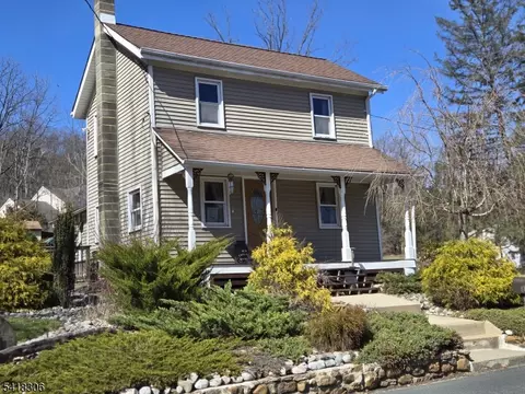 125 Bowerstown Rd, Washington, NJ 07882