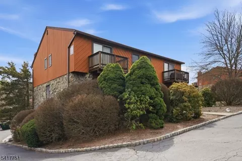 11 Brookside Hts # L, Wanaque, NJ 07465