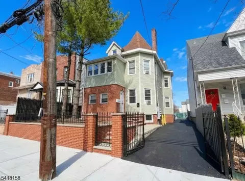 237-239 6th Ave, Newark, NJ 07107