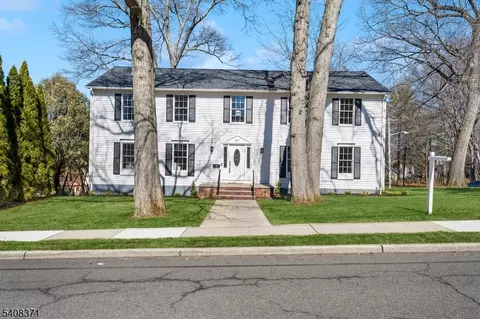 27 Norwood Ave, Glen Rock, NJ 07452