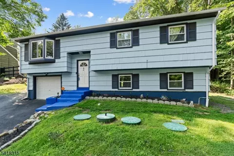 186 Tomahawk Trl, Sparta, NJ 07871