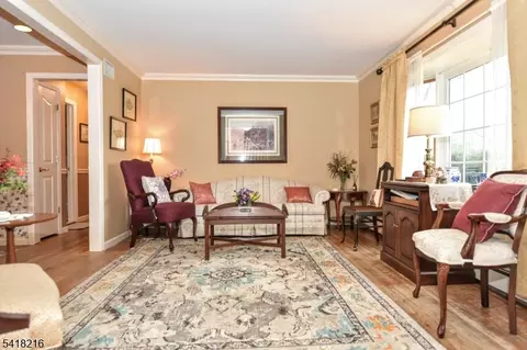 84 W Midland Ave, Paramus, NJ 07652 photo 5