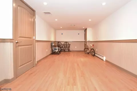 84 W Midland Ave, Paramus, NJ 07652 photo 29
