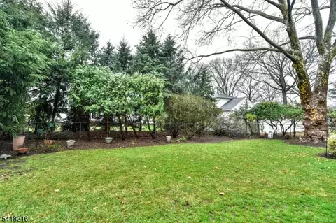 84 W Midland Ave, Paramus, NJ 07652 photo 33