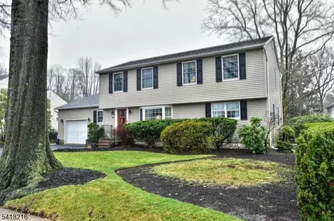 84 W Midland Ave, Paramus, NJ 07652 photo 2