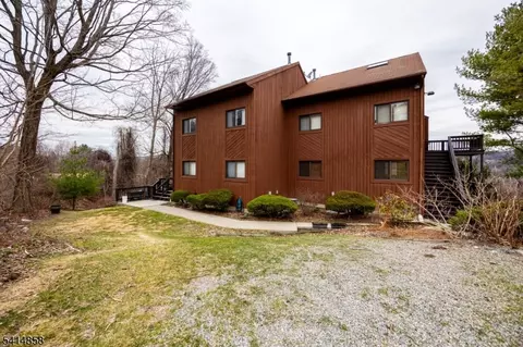 4 Wack Wack #4, Vernon, NJ 07462