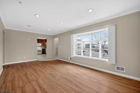 340 Old Post Rd, Edison, NJ 08817 photo 3