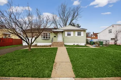 340 Old Post Rd, Edison, NJ 08817