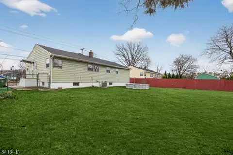 340 Old Post Rd, Edison, NJ 08817 photo 24