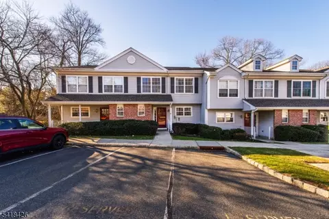 78 Hickory Way, Mount Arlington, NJ 07856