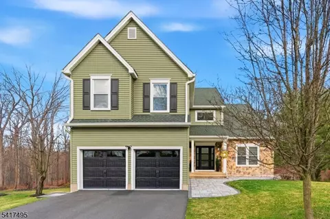 44 Linberger Dr, Bridgewater, NJ 08807