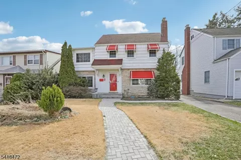 6 Garden Ct S, Garfield, NJ 07026