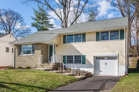 25 Continental Ave, Morristown, NJ 07960