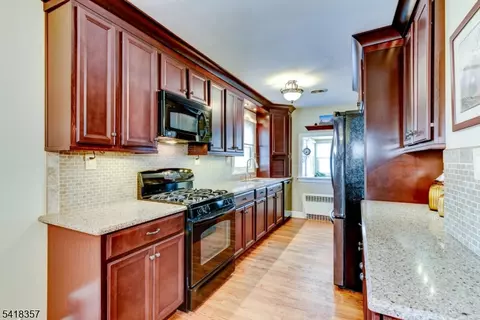 116 Crestwood Ave, Somerville, NJ 08876