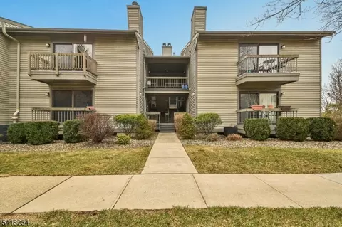 47 Sam Bonnell Dr, Clinton, NJ 08809