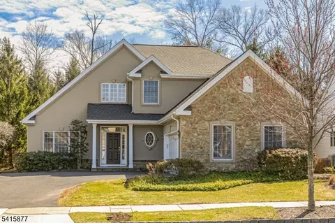 15 Bethpage Dr, Skillman, NJ 08558