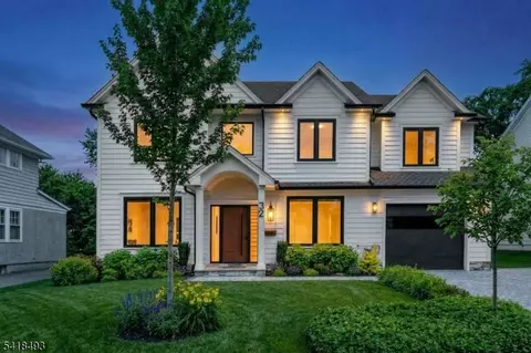 32 Garibaldi St, Bernardsville, NJ 07924