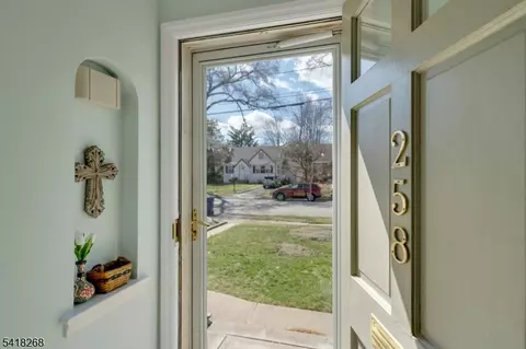 258 Ross Ave, Hackensack, NJ 07601 photo 10
