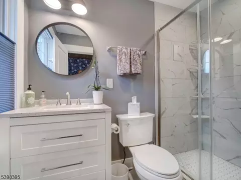Bath - 38 Warner Ave, Springfield, NJ 07081 photo 2 of 2