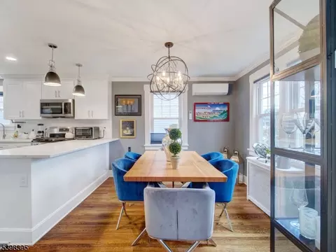 Dining - 38 Warner Ave, Springfield, NJ 07081 photo 1 of 2