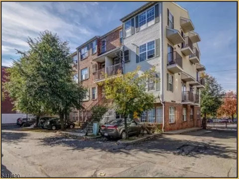 84 Union St #C2, Newark, NJ 07105